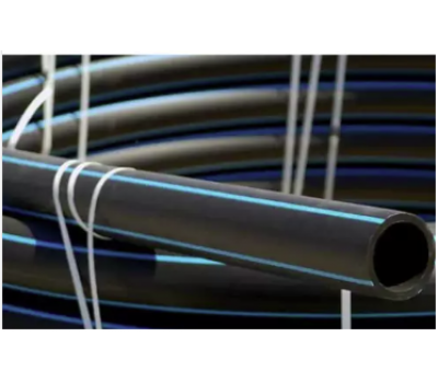 Труба ПВД черная с синей полосой d-32 (100м) 8 атм